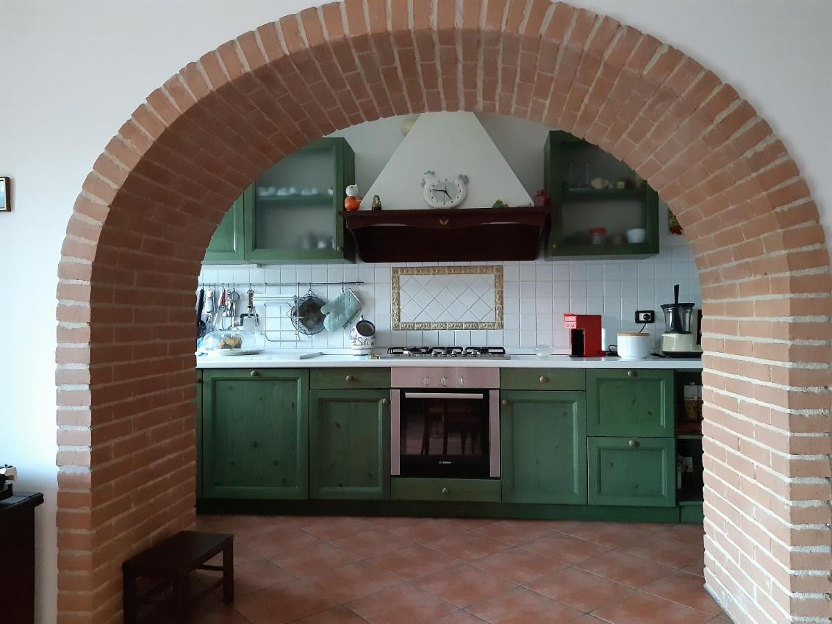 Da Marisetta a San Severino Marche Esterno foto