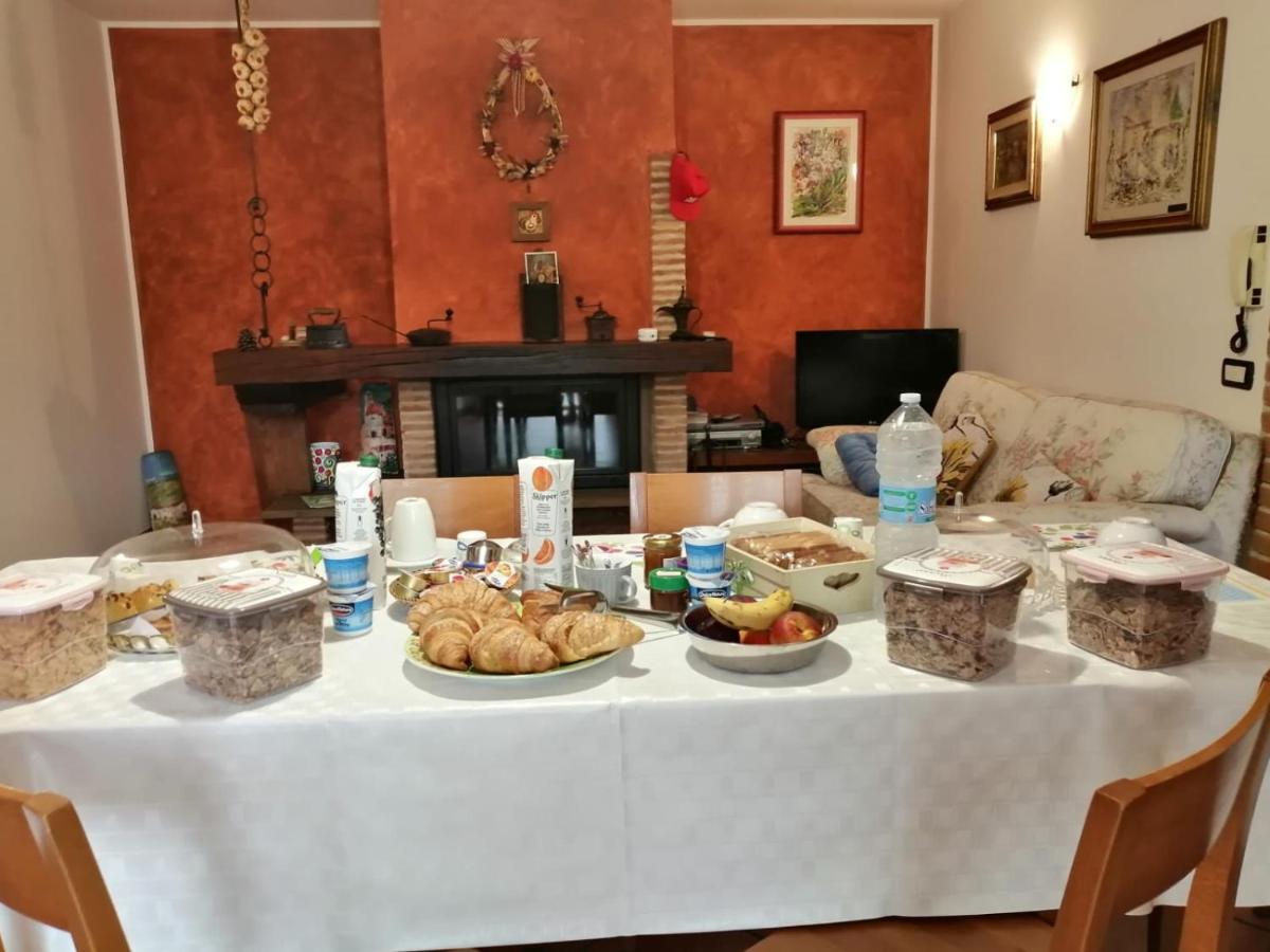 Da Marisetta a San Severino Marche Esterno foto